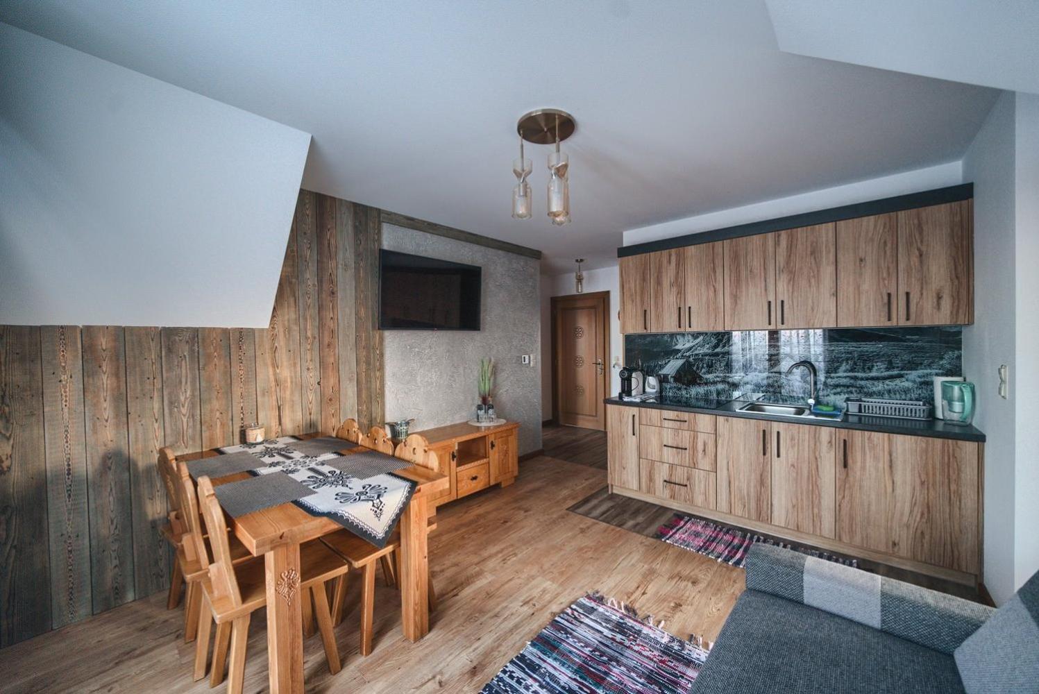 Willa Pasieka Apartamenty Domki Буковина Татжанска Екстериор снимка